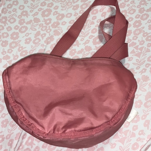 Uniqlo Round Bag Bundle - Picture 6 of 10